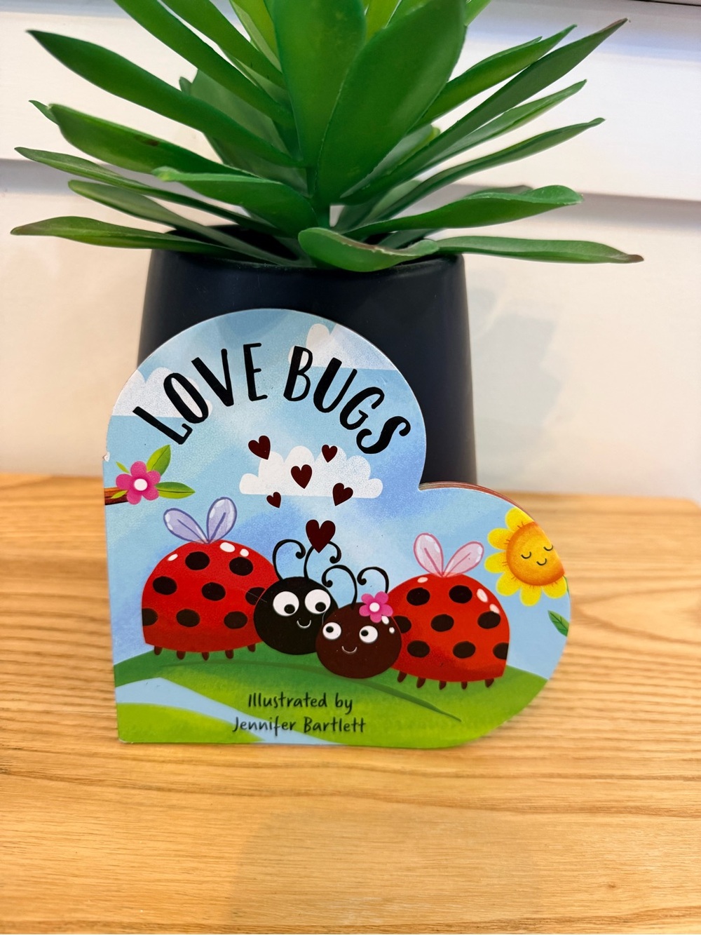 💫10/$25 • Love Bugs Boardbook